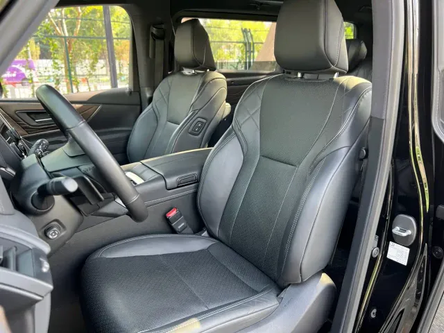 Toyota Vellfire — Фото автомобиля 28