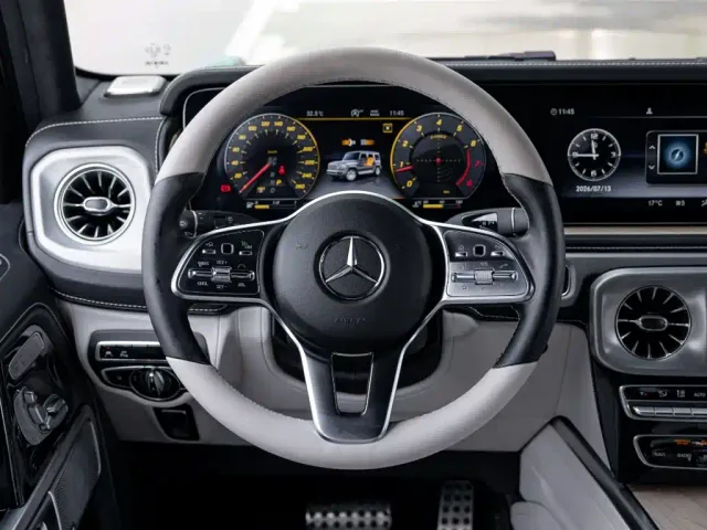 Mercedes-Benz G-Class — Фото автомобиля 12