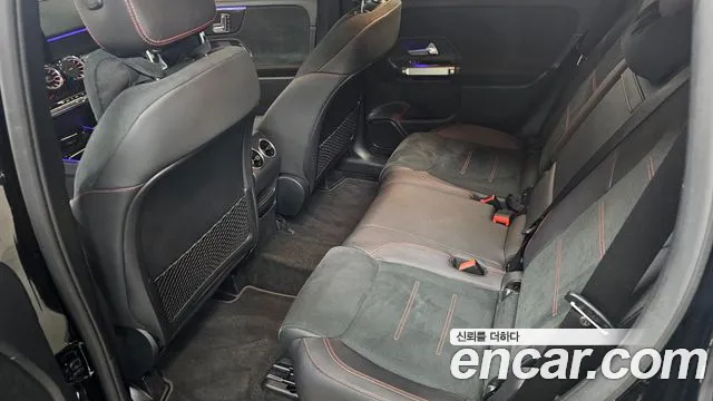 Mercedes-Benz GLB-Class — Фото автомобиля 17