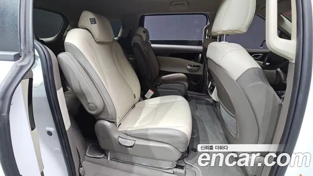 Kia Carnival 4th Gen — Фото автомобиля 17