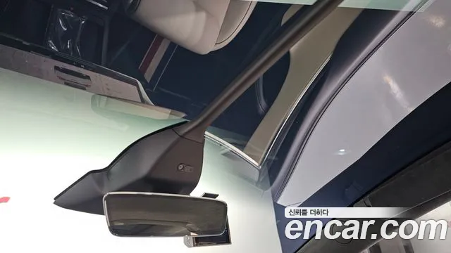 Tesla Model X — Фото автомобиля 20