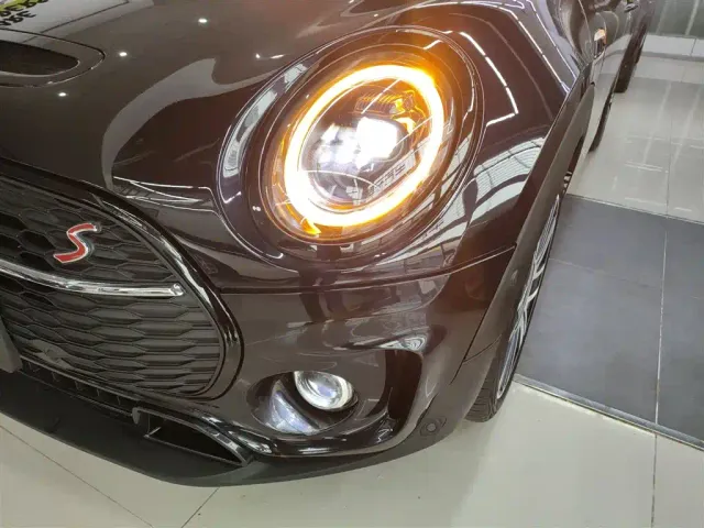 MINI Clubman — Фото автомобиля 17
