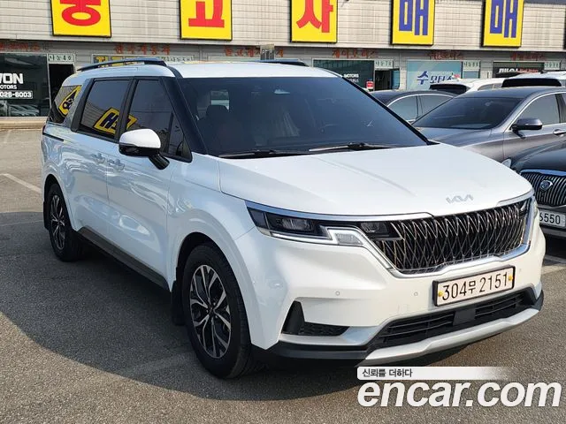 Kia Canival — Фото автомобиля 2