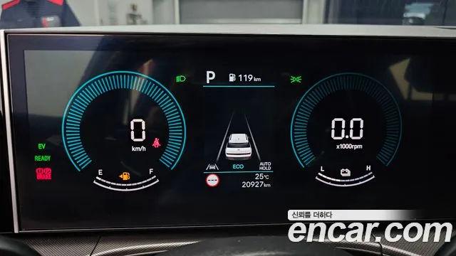 Hyundai Santa Fe MX5 — Фото автомобиля 8