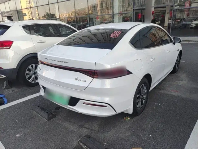 BYD Qin PLUS — Фото автомобиля 6