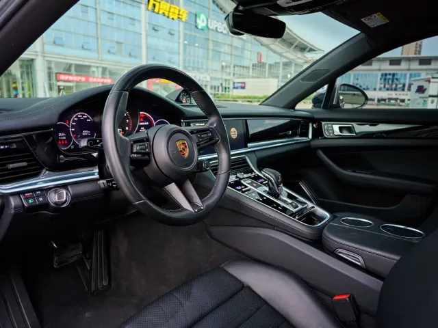 Porsche Panamera — Фото автомобиля 11