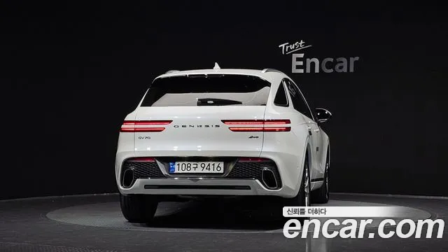 Genesis GV70 — Фото автомобиля 4