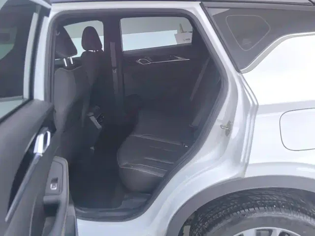 Geely Binyue — Фото автомобиля 11