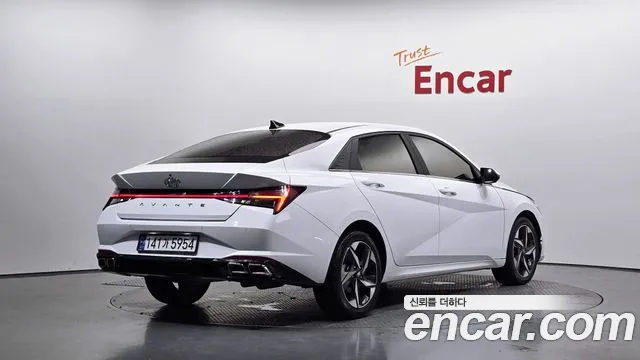Hyundai Avante — Фото автомобиля 2
