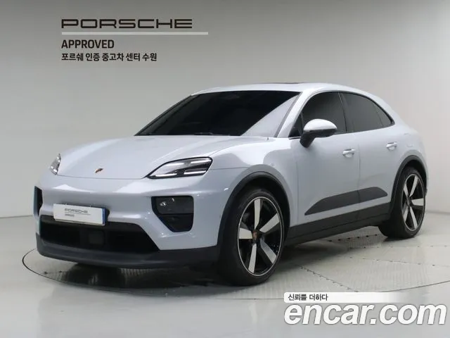 Фотография автомобиля — Porsche Macan