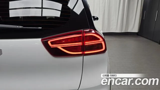 Kia Niro Niro Plus Earth — Фото автомобиля 21