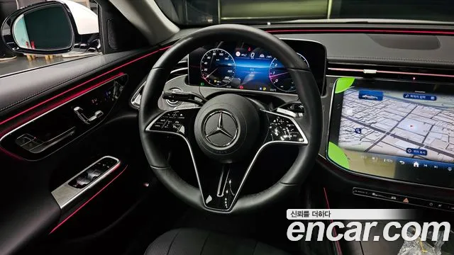 Mercedes-Benz E-Class — Фото автомобиля 13