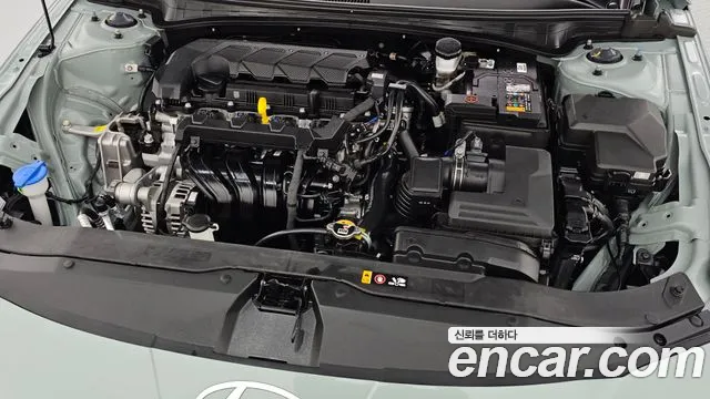Hyundai Avante — Фото автомобиля 9