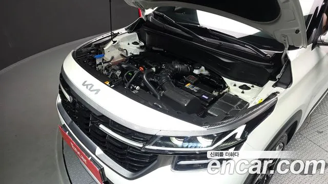 Kia Seltos Бензин 1.6 турбо 2WD — Фото автомобиля 5