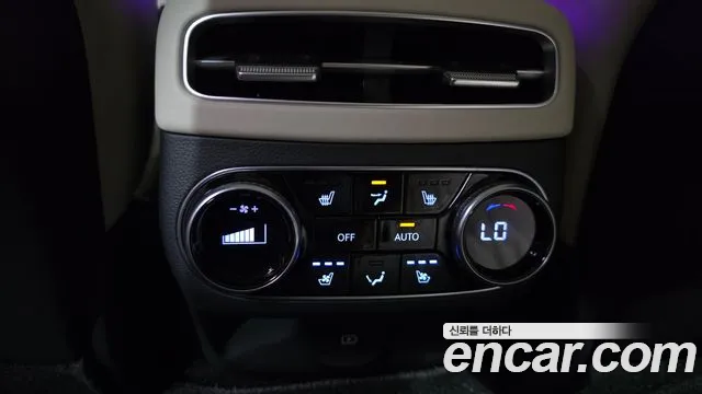 Genesis GV70 2.5T Бензин AWD — Фото автомобиля 5