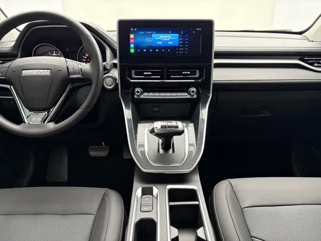 Haval M6 — Фото автомобиля 9