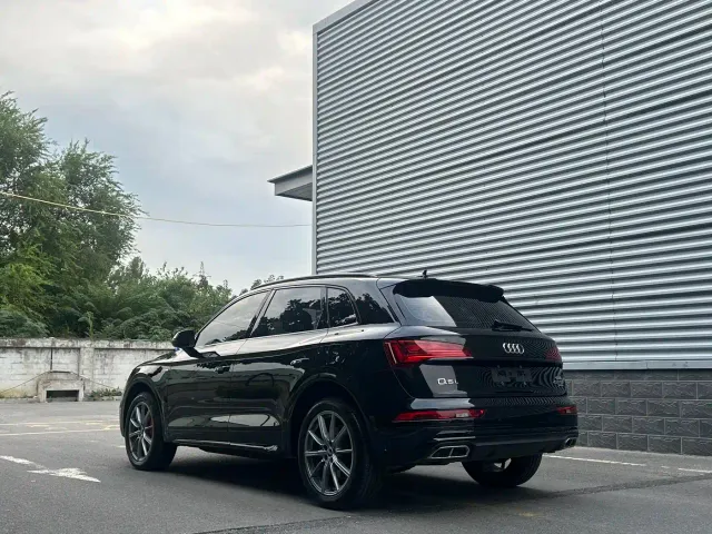 Audi Audi Q5L 2022 40T Luxury Dynamic — Фото автомобиля 9