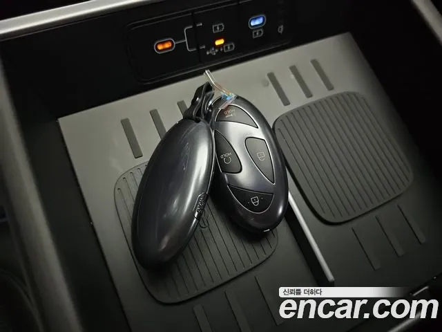 Hyundai Santa Fe MX5 — Фото автомобиля 17