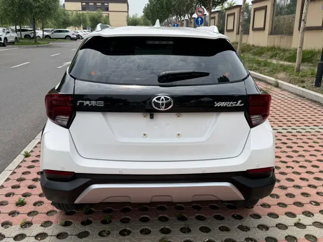 Toyota YARiS L Zhi Xuan 2022 1.5L CVT Leading PLUS Edition — Фото автомобиля 5