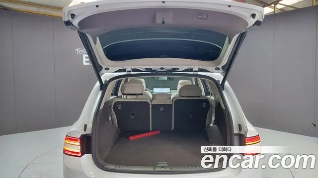 Genesis GV80 — Фото автомобиля 24
