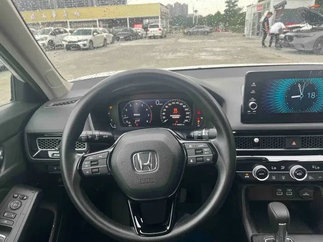 Honda Civic — Фото автомобиля 12