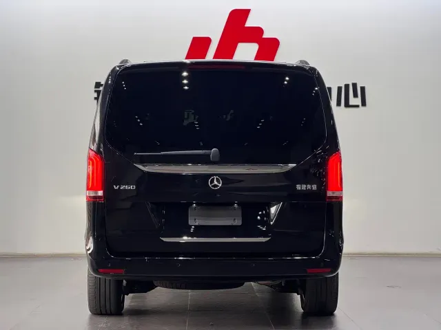 Mercedes-Benz V-Class — Фото автомобиля 5