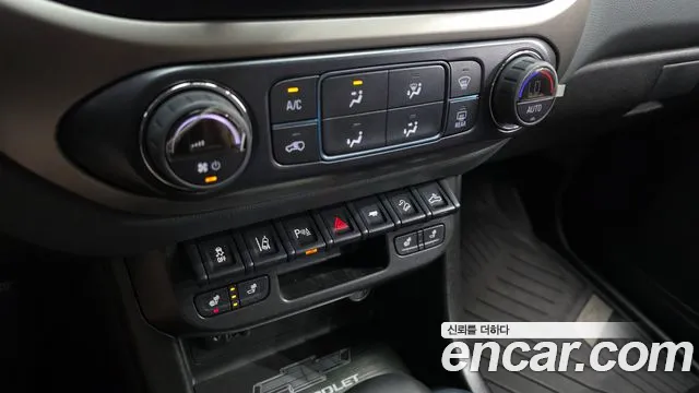 Chevrolet Colorado — Фото автомобиля 16