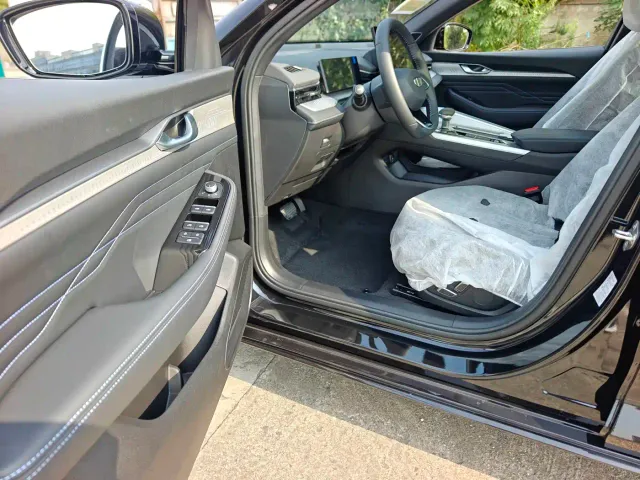 Geely Xingrui — Фото автомобиля 17