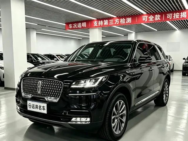 Фотография автомобиля — Lincoln Aviator