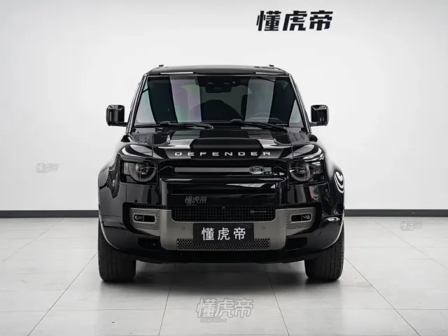 Land Rover Defender — Фото автомобиля 2