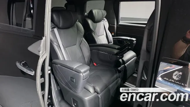 Toyota Alphard Generation 4 — Фото автомобиля 11