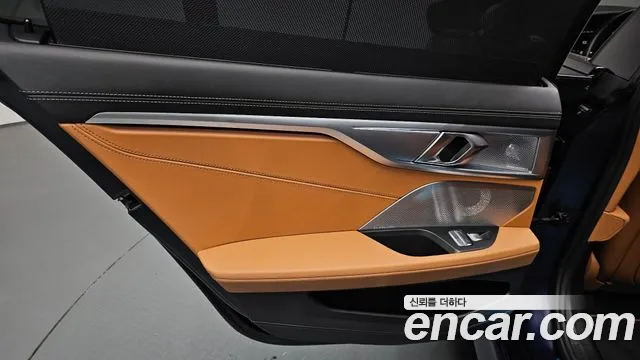 BMW 8 Series G15 — Фото автомобиля 14