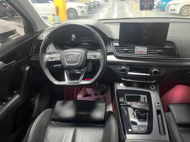 Audi Q5L — Фото автомобиля 6