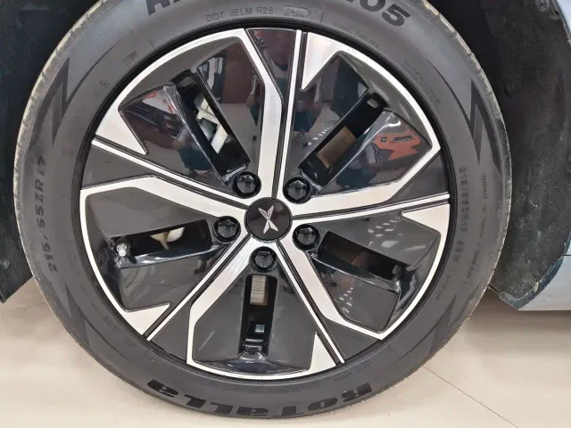 Xpeng P5 — Фото автомобиля 18