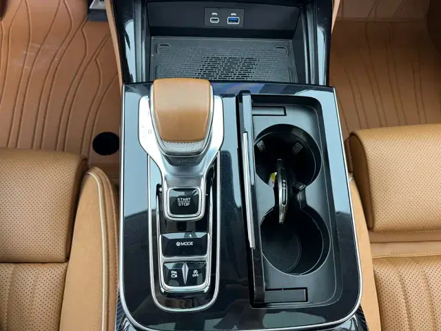 Hongqi Hongqi H9 2024 2.0T Qi Enjoy Private Fashion Edition — Фото автомобиля 10