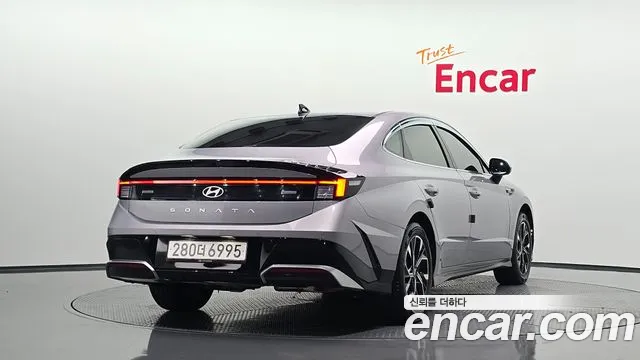 Фотография автомобиля — Hyundai Sonata DN8