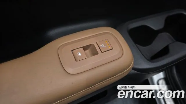 Hyundai Santa Fe MX5 — Фото автомобиля 25