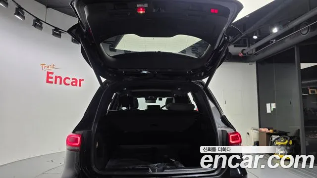 Mercedes-Benz GLB-Class — Фото автомобиля 25