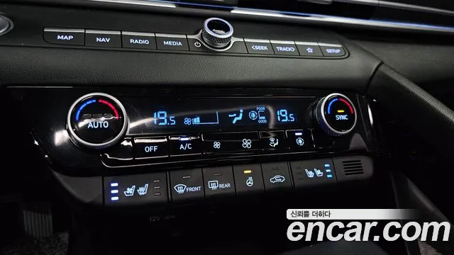 Hyundai Avante CN7 — Фото автомобиля 23