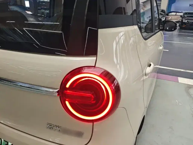 Wuling Hongguang Mini EV — Фото автомобиля 7