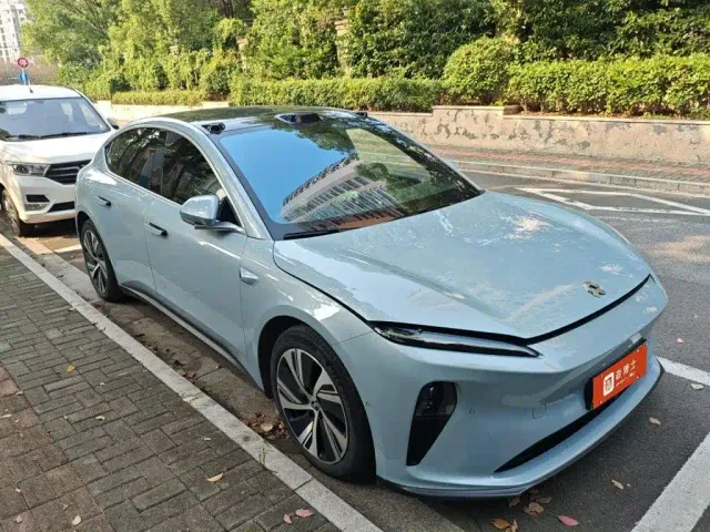 Nio ET5 — Фото автомобиля 5