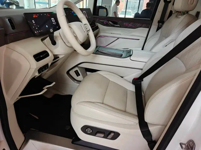 Wey Alpine — Фото автомобиля 5