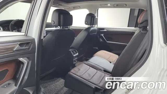 Volkswagen Tiguan — Фото автомобиля 9