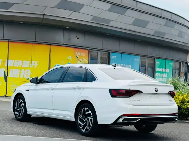 Volkswagen Sagitar — Фото автомобиля 5
