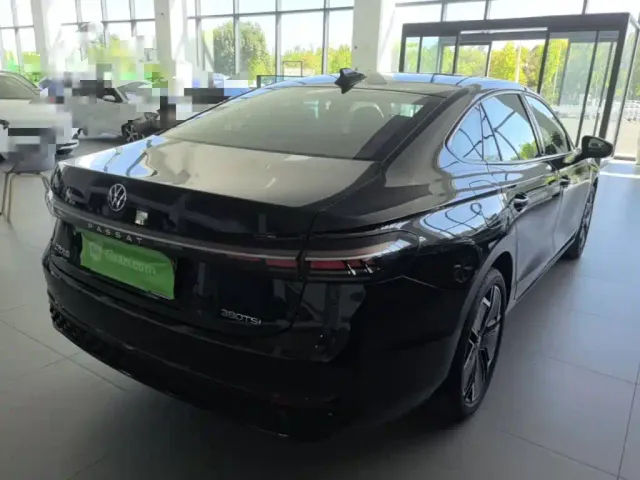 Volkswagen Passat — Фото автомобиля 6