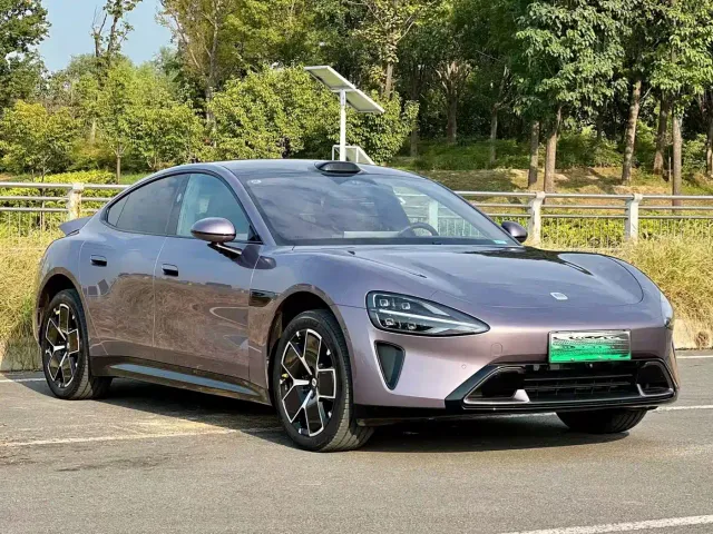 Xiaomi SU7 — Фото автомобиля 3