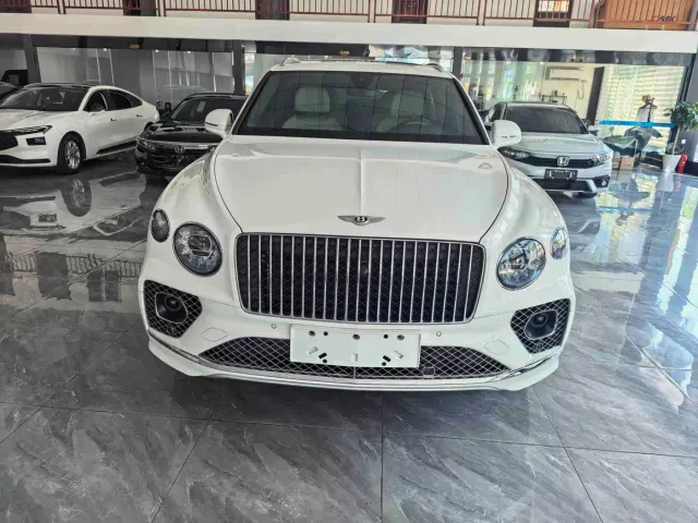 Фотография автомобиля — Bentley Bentayga