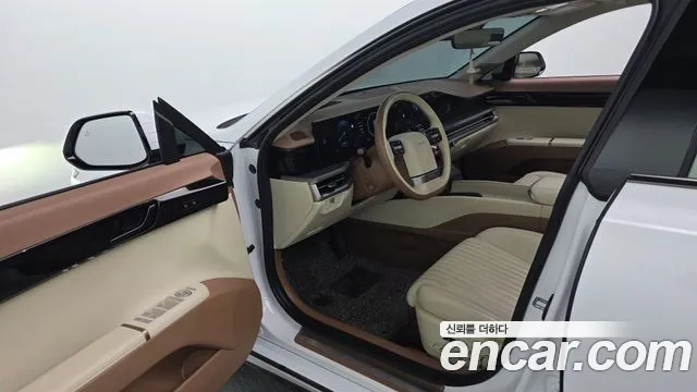 Hyundai Grandeur GN7 — Фото автомобиля 10