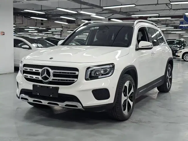 Фотография автомобиля — Mercedes-Benz GLB-Class