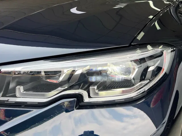 BMW 3 Series — Фото автомобиля 9